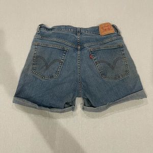 Vintage Levi’s Shorts Altered Sz 10